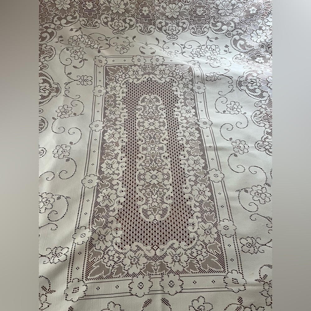 Family Herloom Handmade Lace woven table cloth -stunning -71”x45” Boho beauty ! - Picture 8 of 13